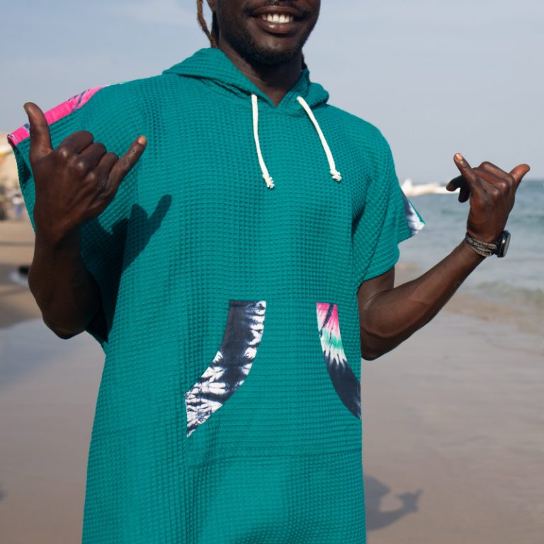 poncho surf en nid d'abeille, création fait main