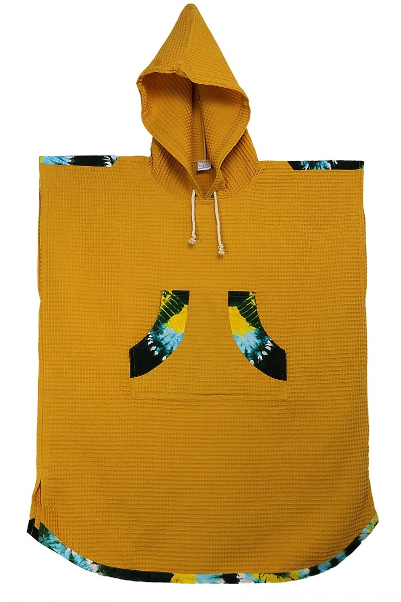 poncho de surf, sortie de bain, poncho surf en coton nid d'abeille avec pochette en tissu wax. Modèle femme, homme et enfant