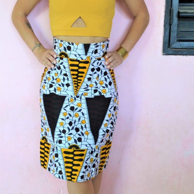 jupe droite, jupe crayon, jupe taille haute en tissu wax, tissu africain motif Somone Sénégal