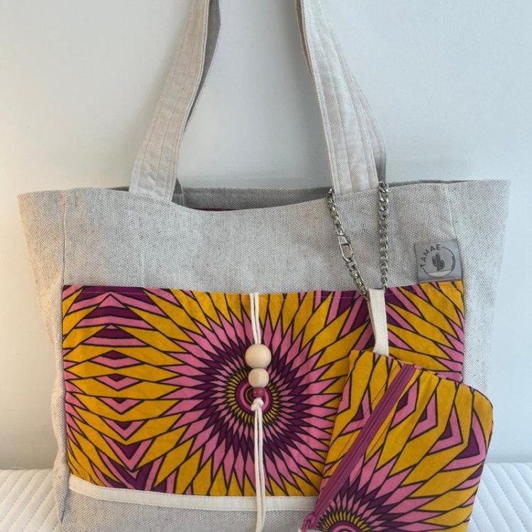 sac cabas en tissu wax avec sa pochette assortie